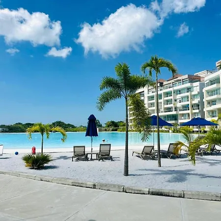 Baia Kristal Penthouse Playa Artificial Más Grande De Colombia Apartamento