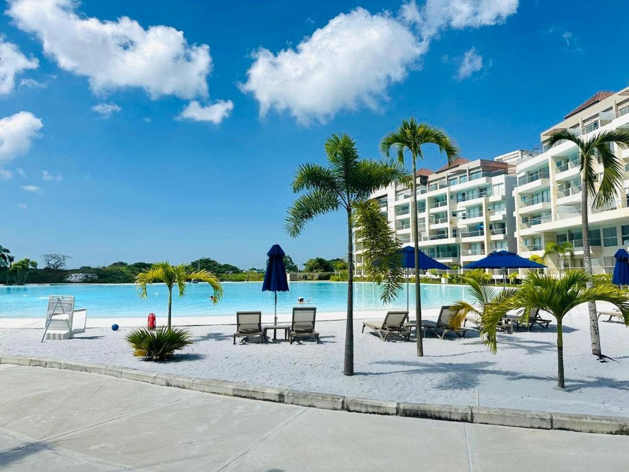 Baia Kristal Penthouse Playa Artificial Más Grande De Colombia Apartamento